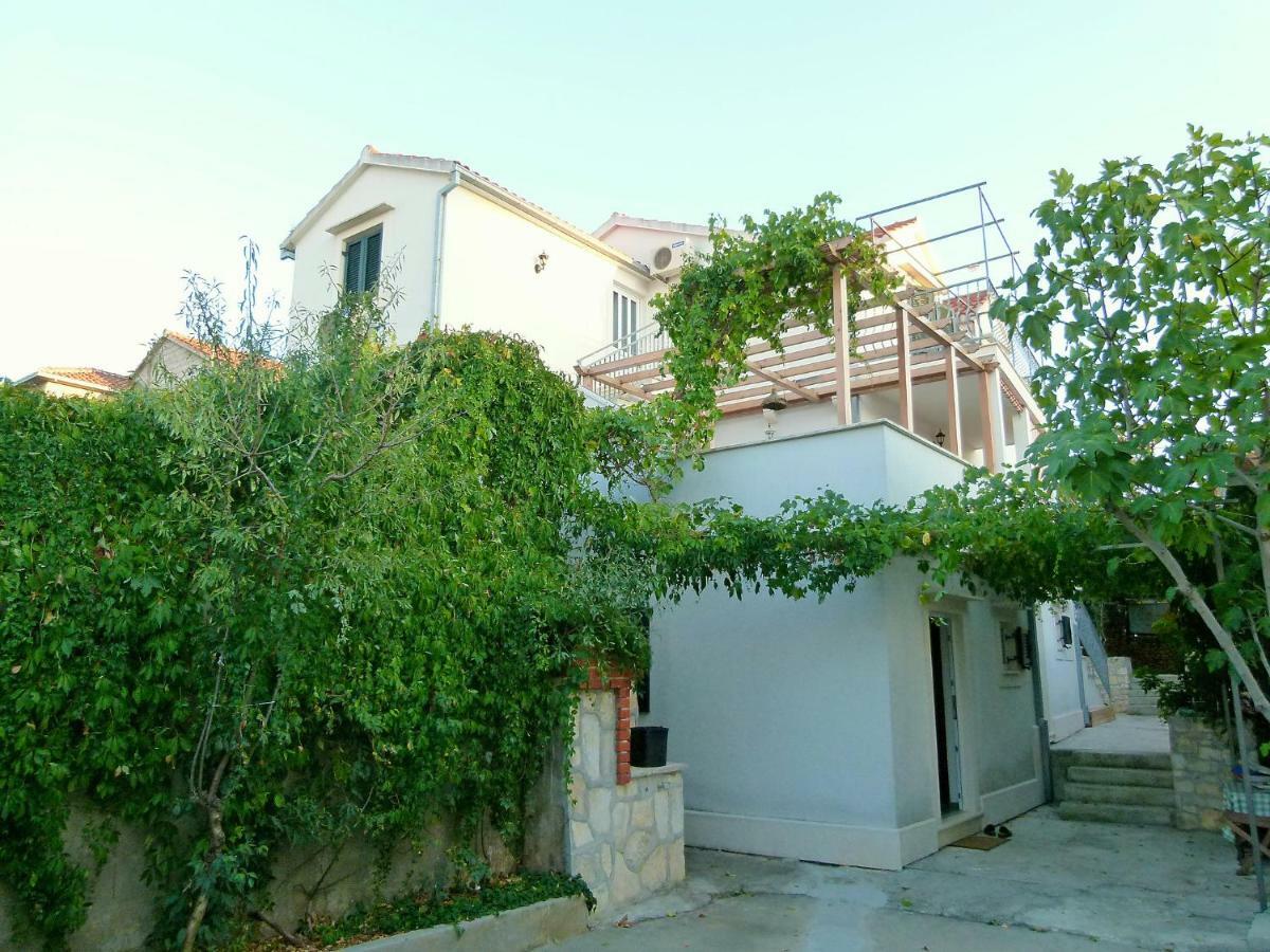 Apartment Ivo-4 Supetar Exterior photo